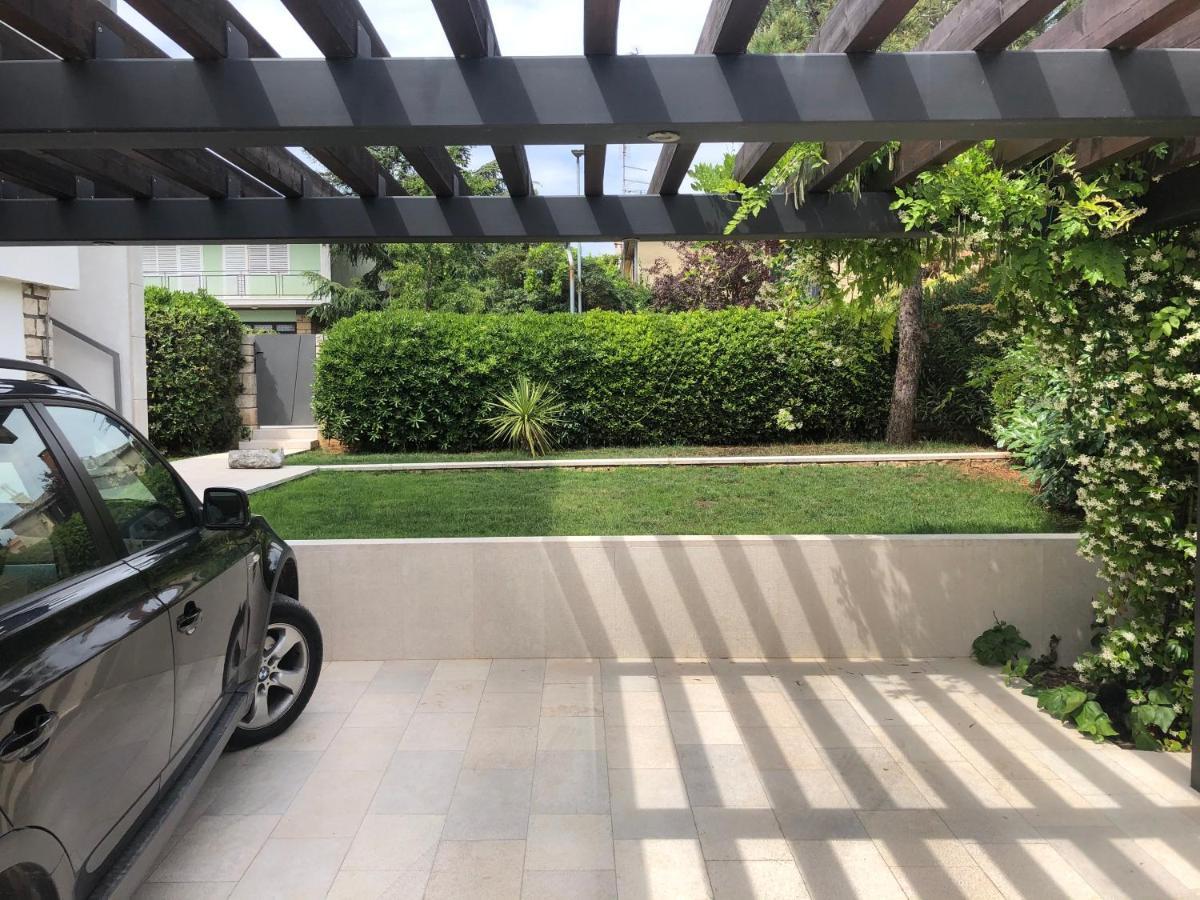 Apartment Lycia Ровинь Экстерьер фото